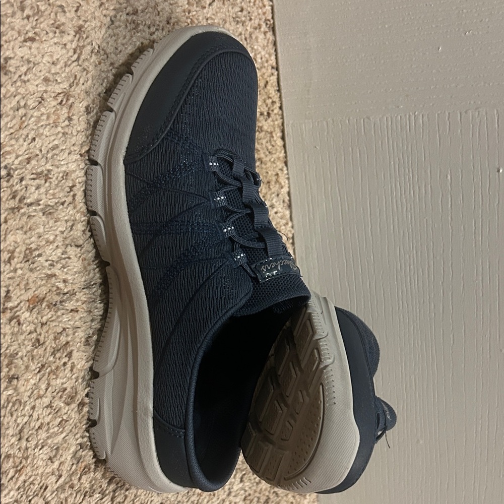 Skechers Women’s Dark Blue and Beige Sneakers